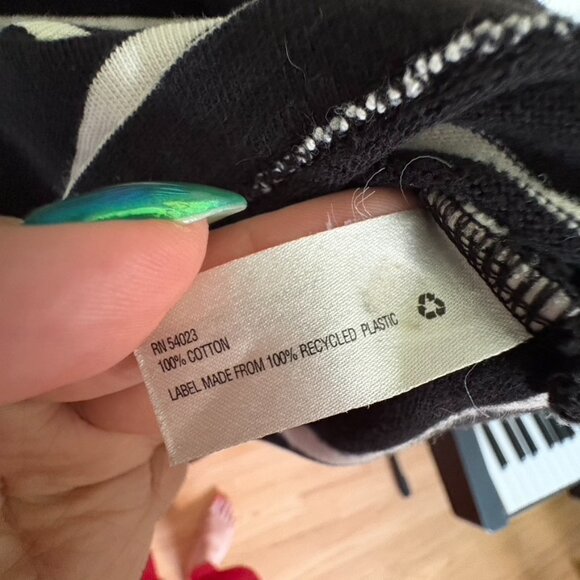 GAP Black and White Striped Shift Dress - size S petite - Picture 4 of 5